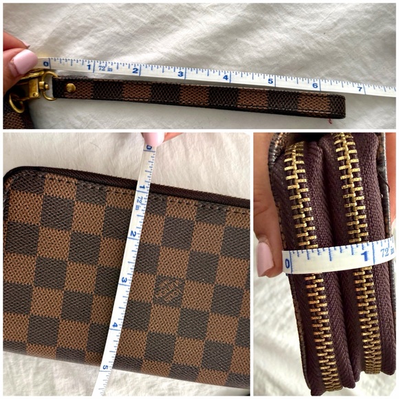👑✅PRICE FIRM✅ Brown Large Double Zip Compartment Wristlet Wallet. - Picture 15 of 17